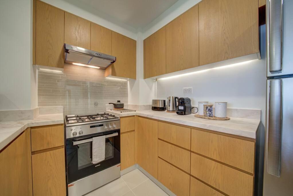 Burj Khalifa View - 2Br And Maid - Downtown Apartment Dubai Exterior foto