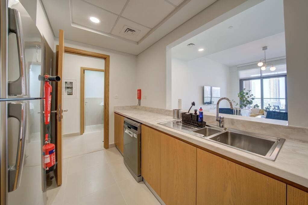 Burj Khalifa View - 2Br And Maid - Downtown Apartment Dubai Exterior foto