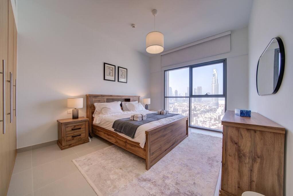 Burj Khalifa View - 2Br And Maid - Downtown Apartment Dubai Exterior foto