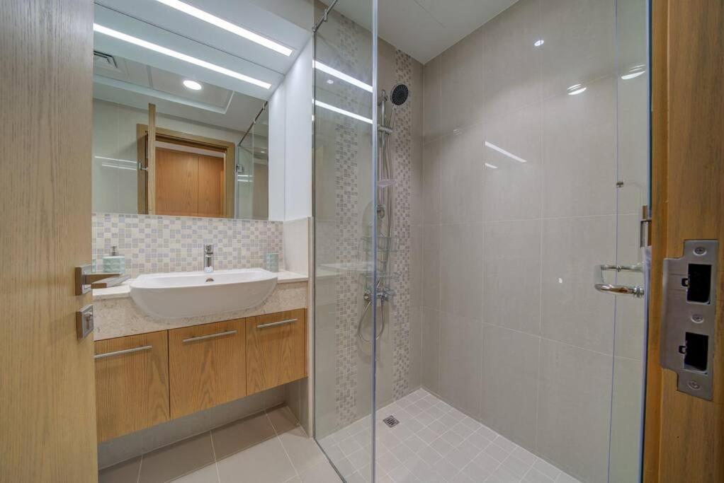 Burj Khalifa View - 2Br And Maid - Downtown Apartment Dubai Exterior foto